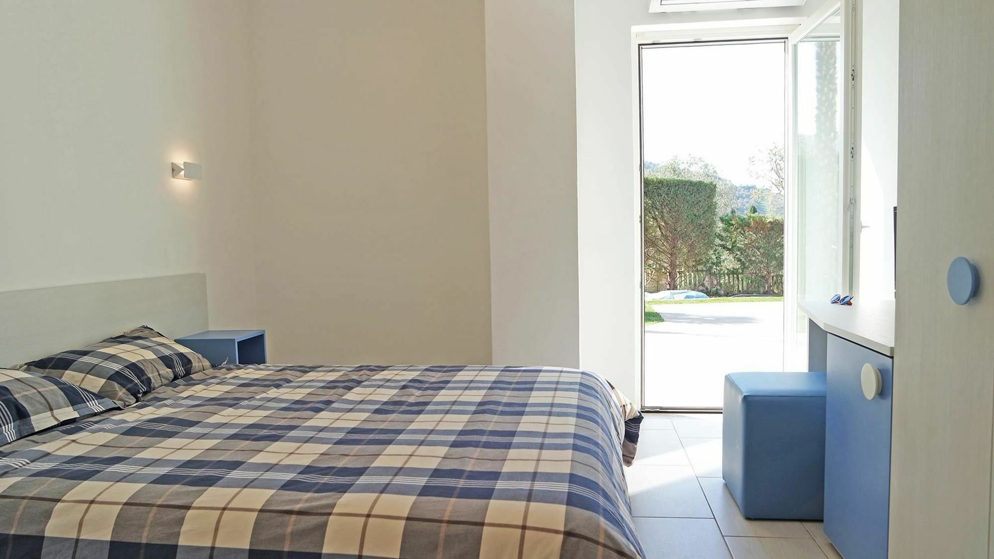 Hotel La Tombola Agropoli Buitenkant foto